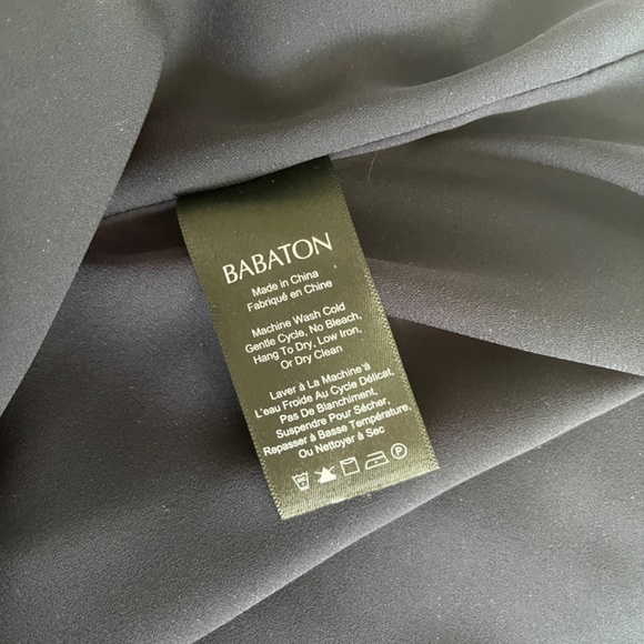 Aritzia Babaton Everly Camisole, Navy Floral, Size XXS - Picture 5 of 11